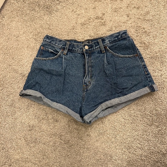 Abercrombie Jean shorts - Picture 2 of 4
